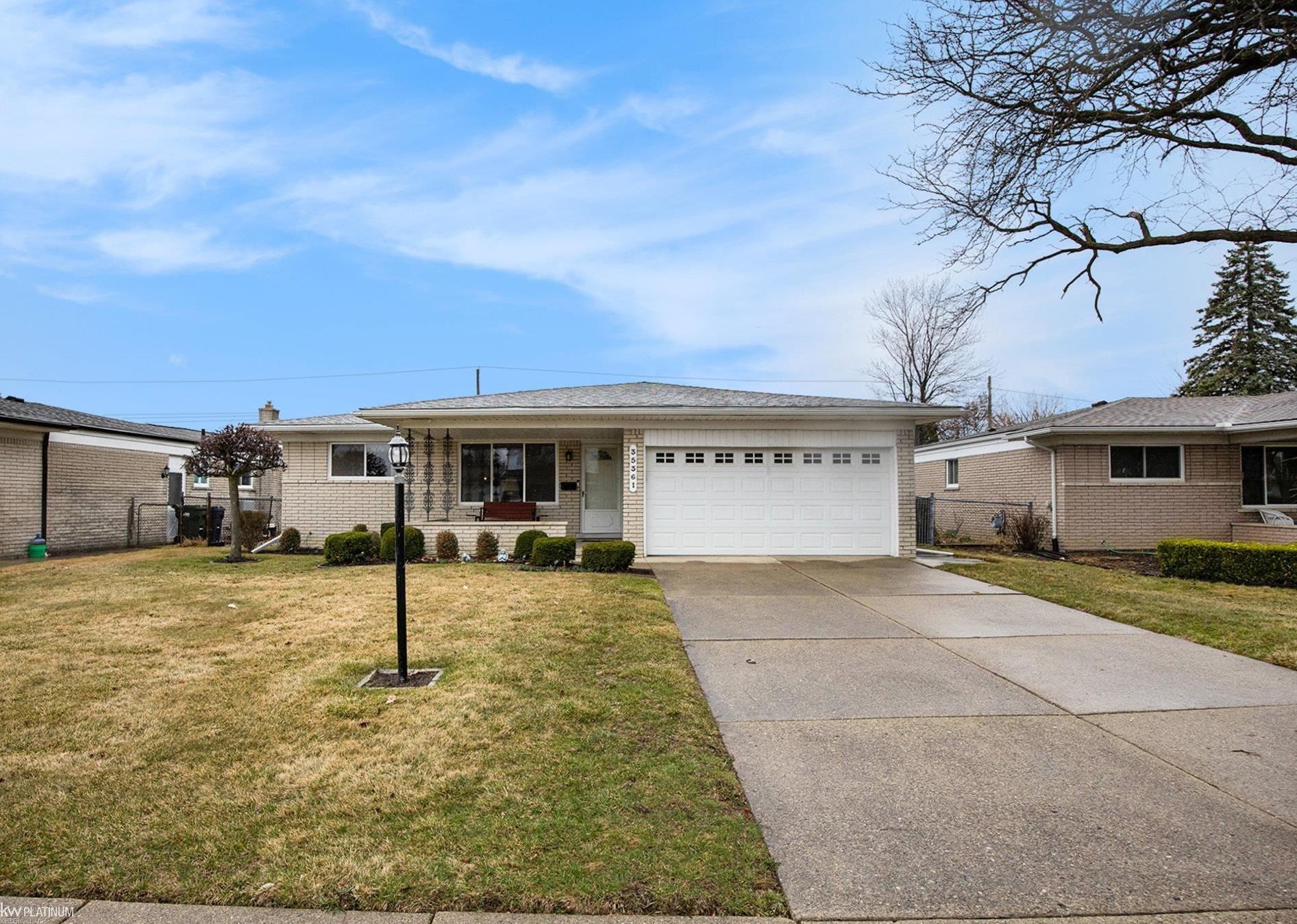 35361 Lana Lane