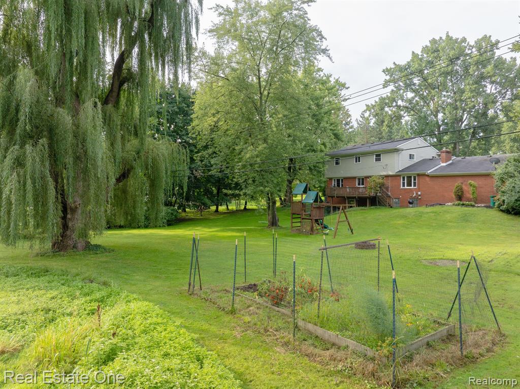 2112 Bretton Drive