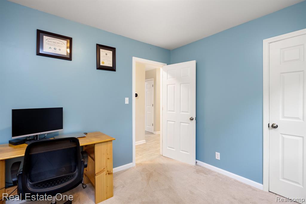 2112 Bretton Drive