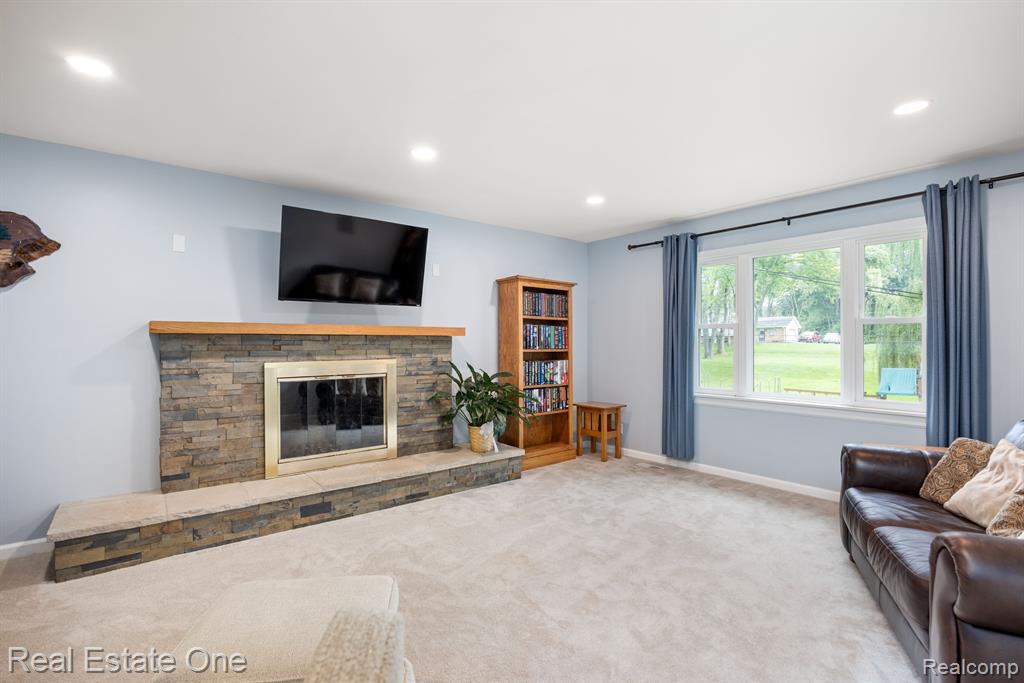 2112 Bretton Drive
