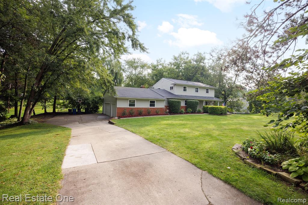 2112 Bretton Drive