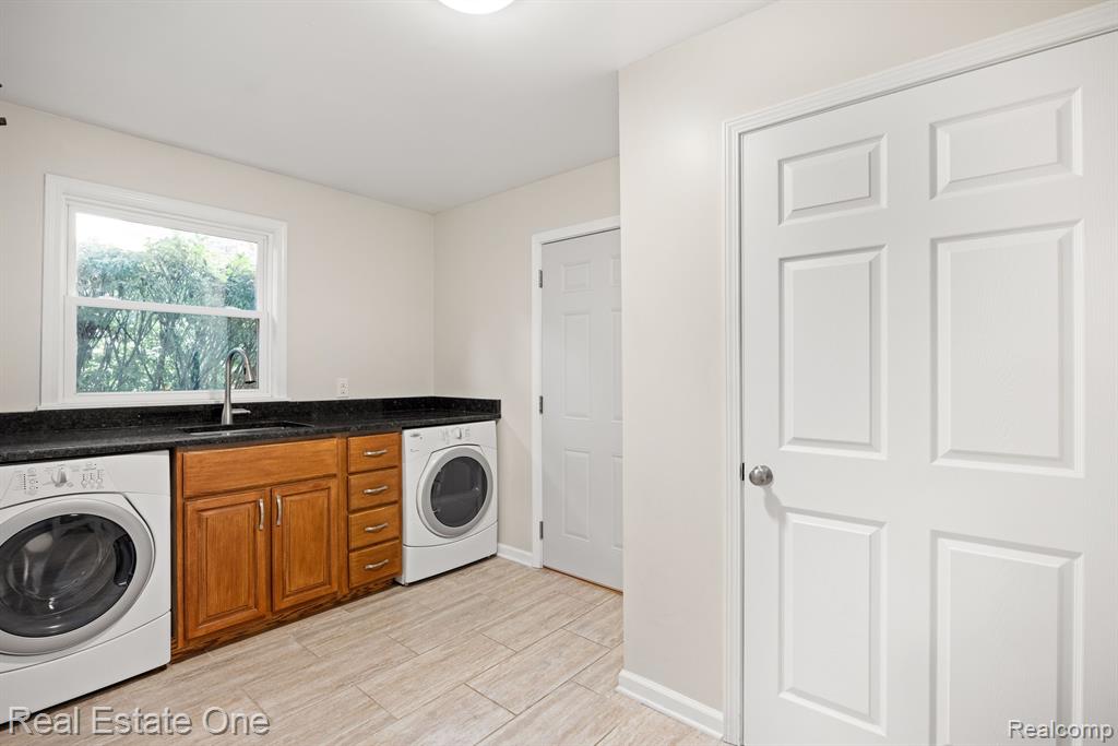 2112 Bretton Drive