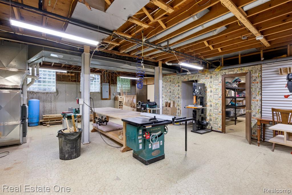 2112 Bretton Drive