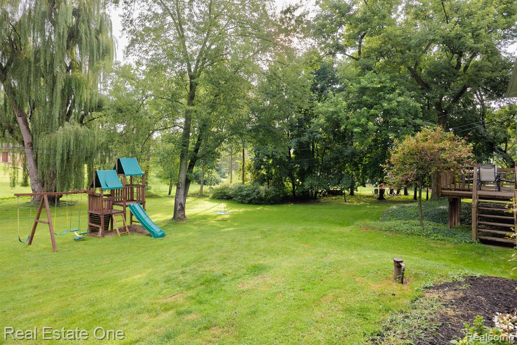 2112 Bretton Drive