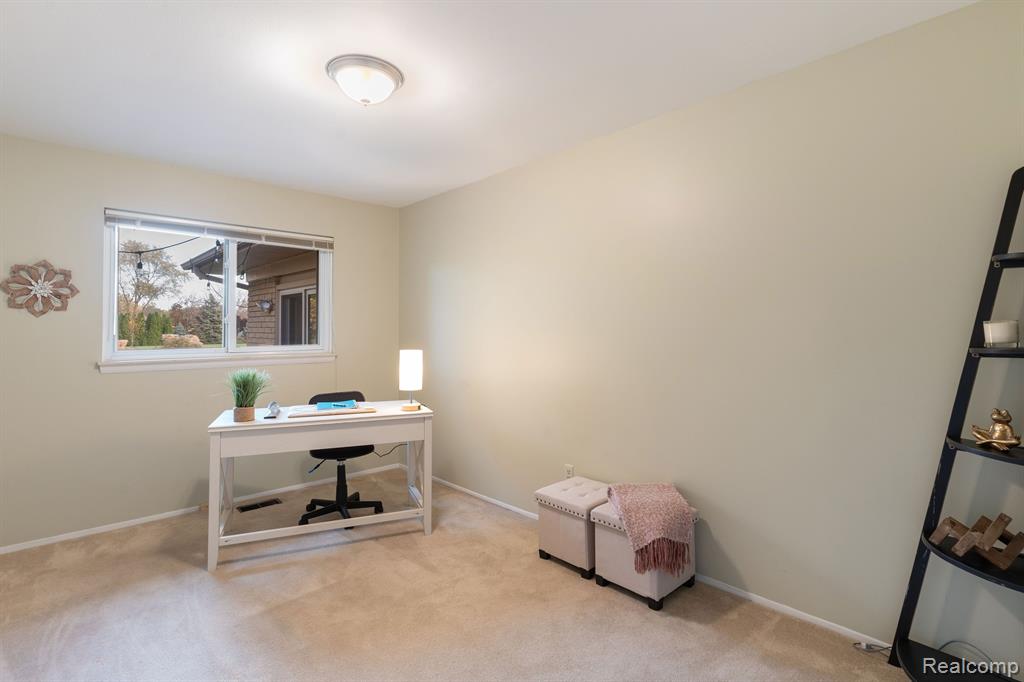 1414 Shaker Drive