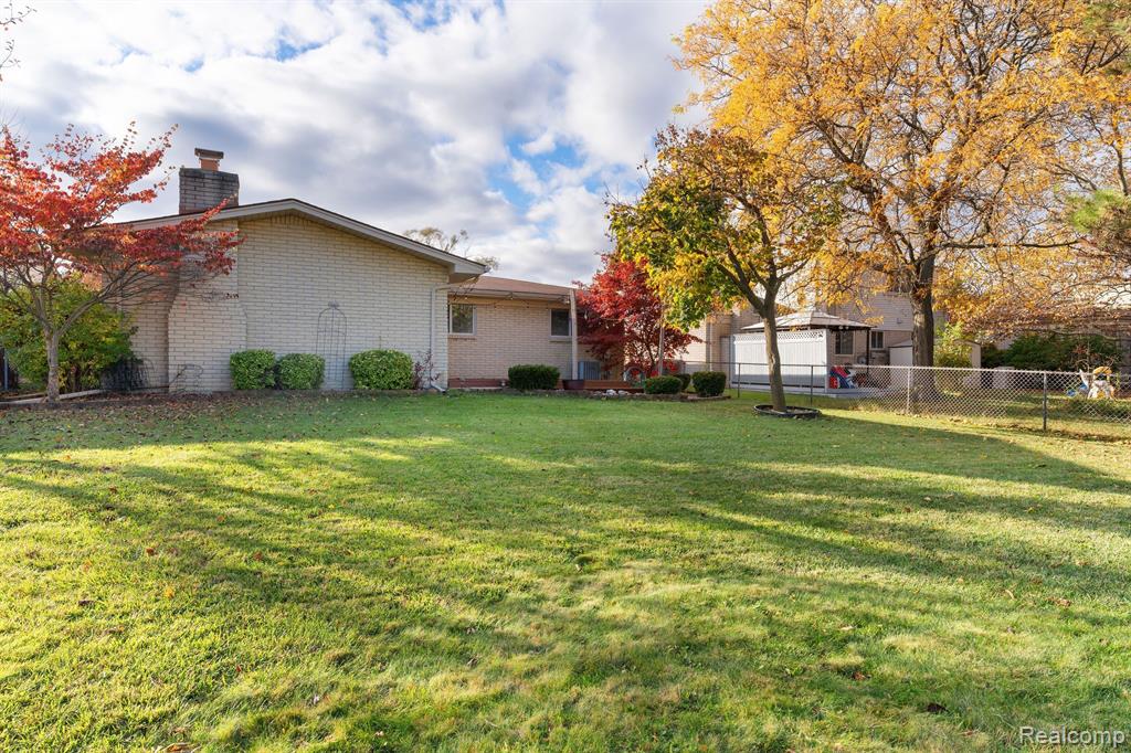 1414 Shaker Drive