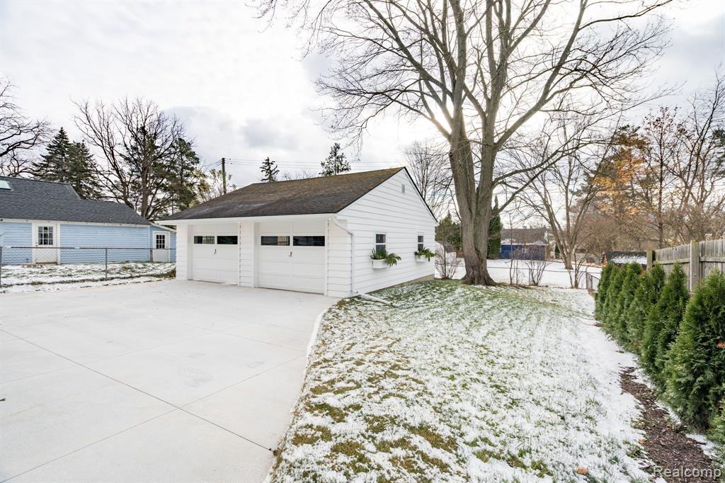 913 Fairview Avenue
