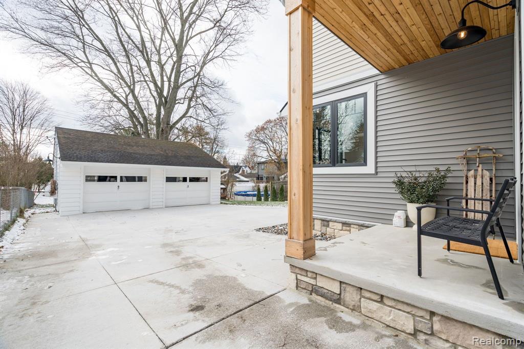 913 Fairview Avenue