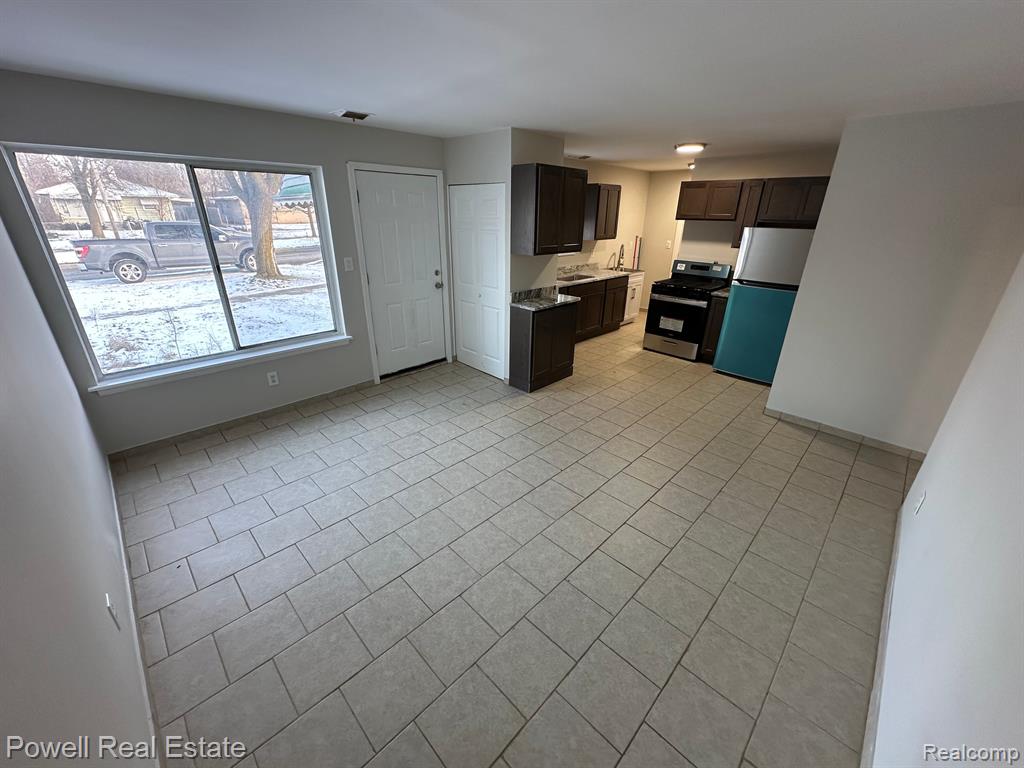 275 South Boulevard