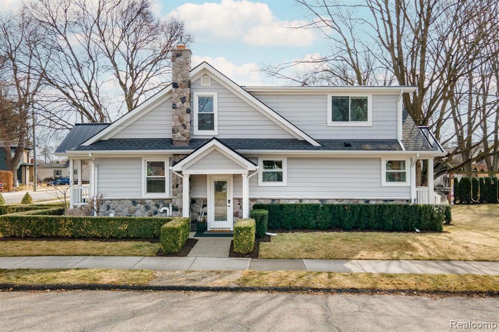 145 N Helen Avenue