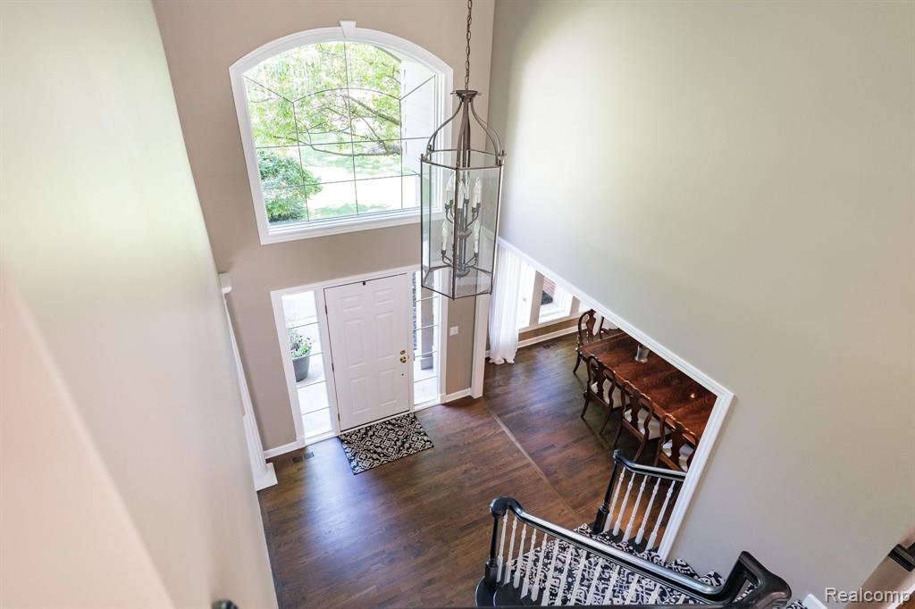 1715 Skyline Drive