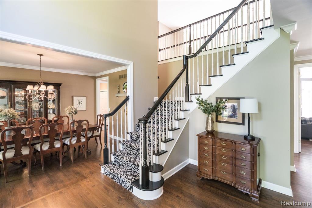 1715 Skyline Drive
