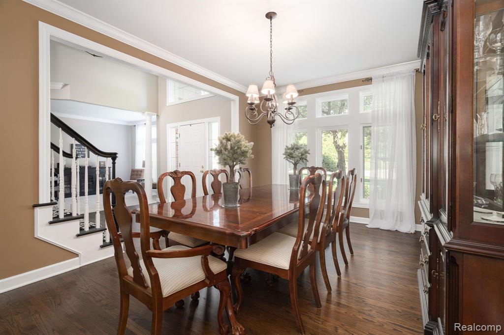 1715 Skyline Drive