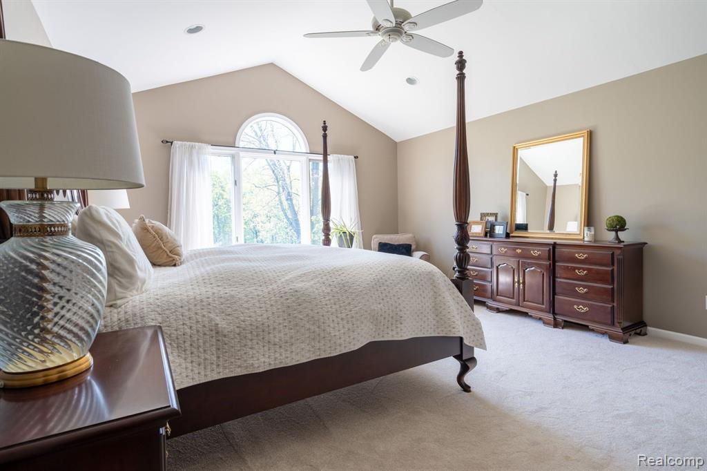 1715 Skyline Drive