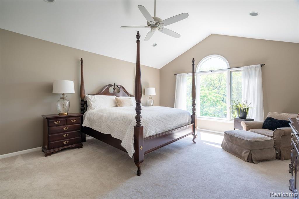 1715 Skyline Drive