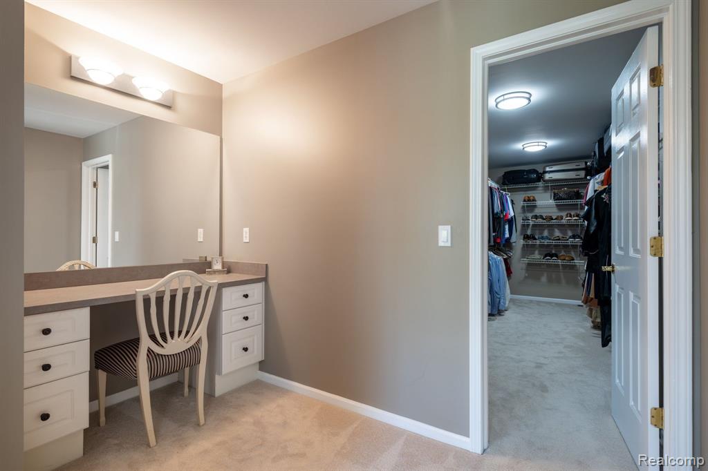 1715 Skyline Drive