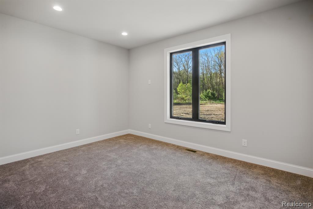 4030 Metamora Ridge