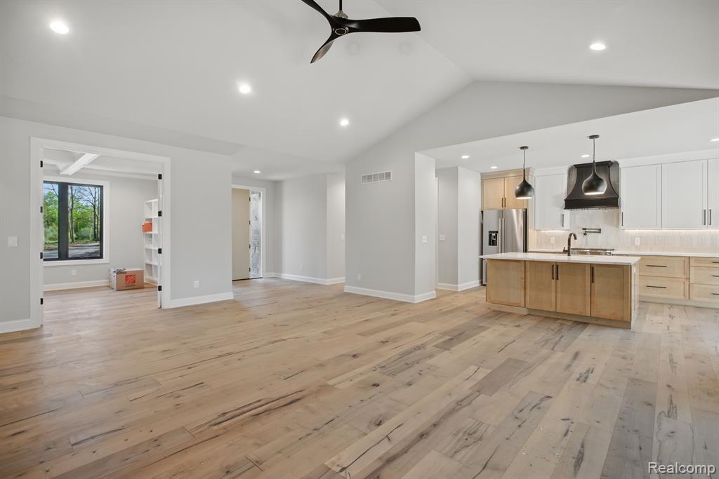 4030 Metamora Ridge
