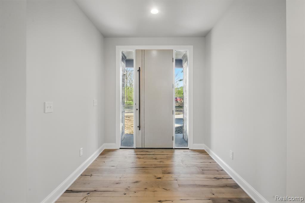 4030 Metamora Ridge