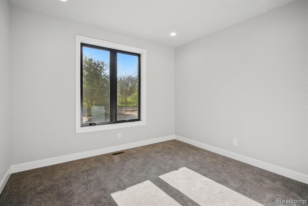 4030 Metamora Ridge