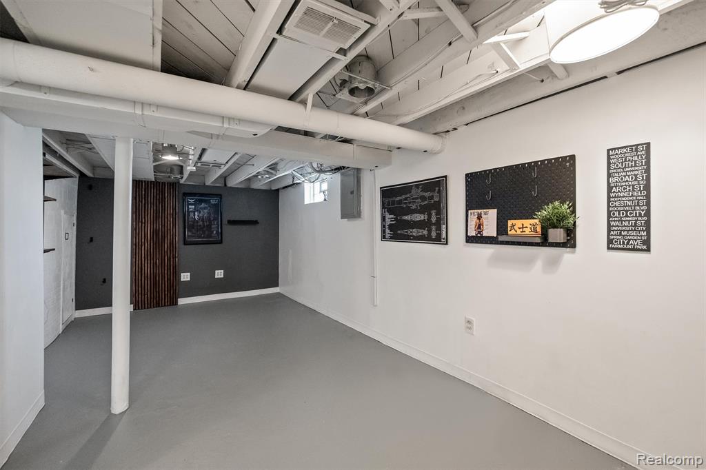 917 N Edison Avenue