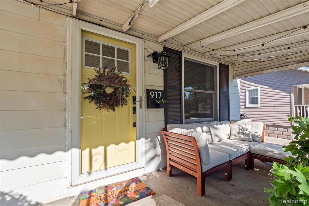 917 N Edison Avenue