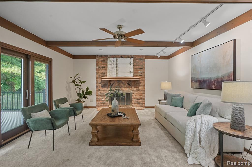 391 Silvervale Drive
