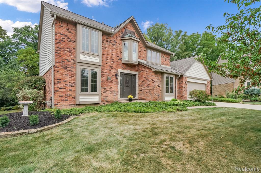 391 Silvervale Drive