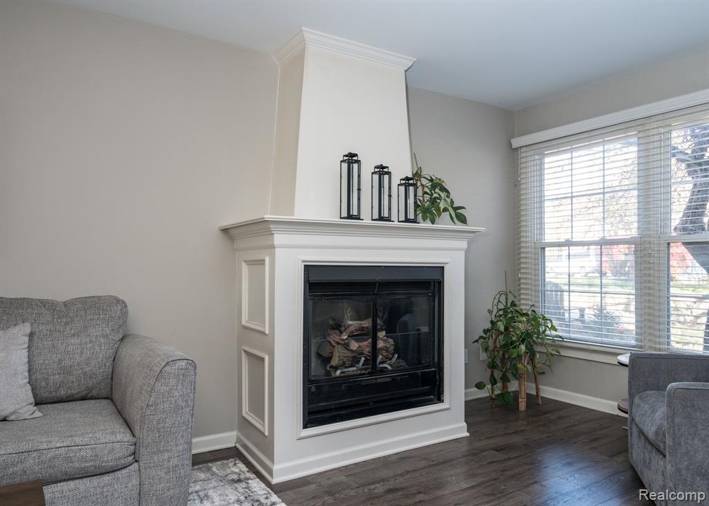 1246 Kings Cove Court