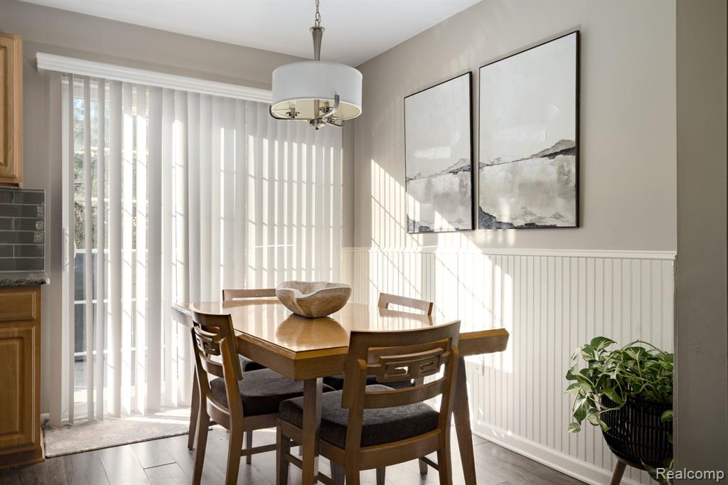 1246 Kings Cove Court