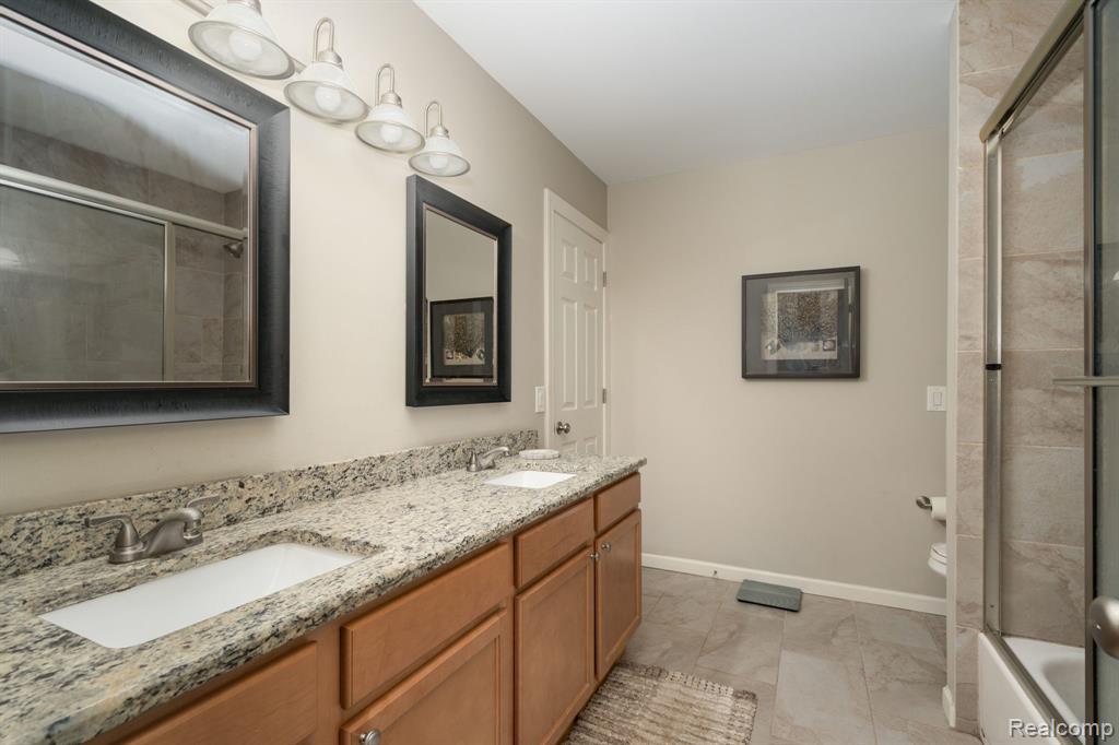 1246 Kings Cove Court