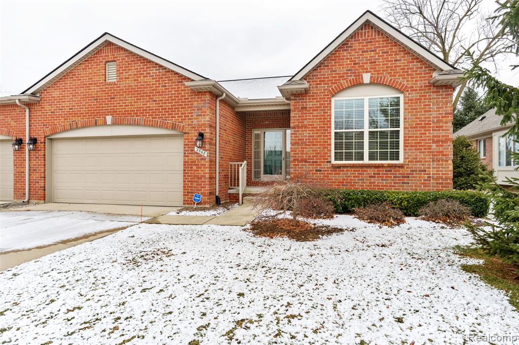 2068 Glenwood Drive
