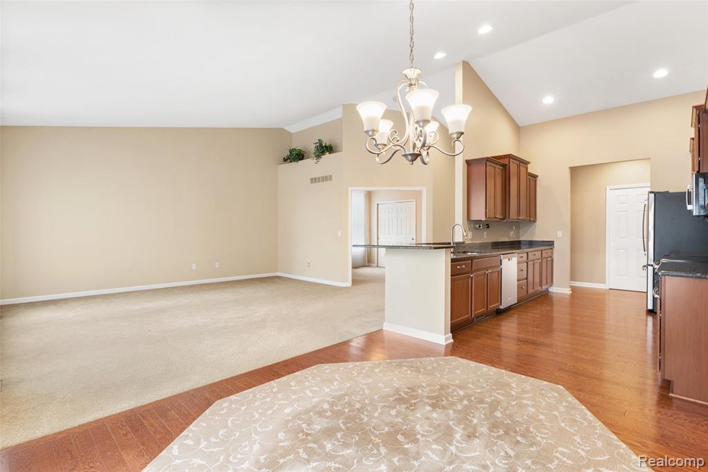 2068 Glenwood Drive