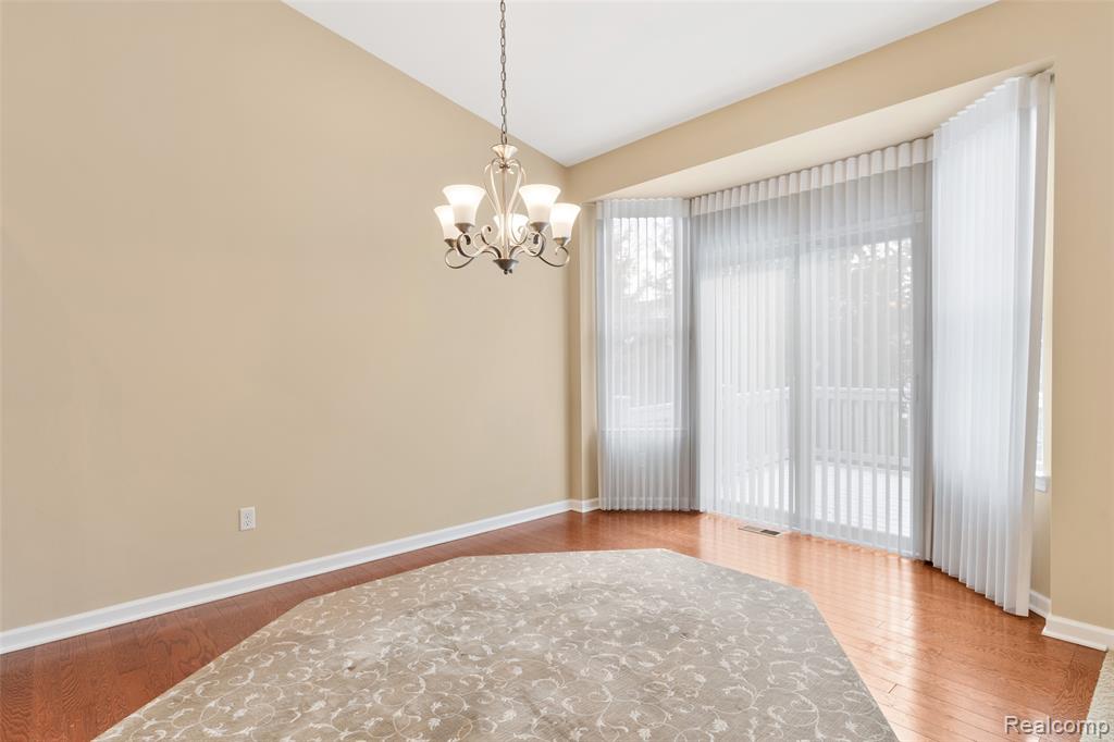 2068 Glenwood Drive