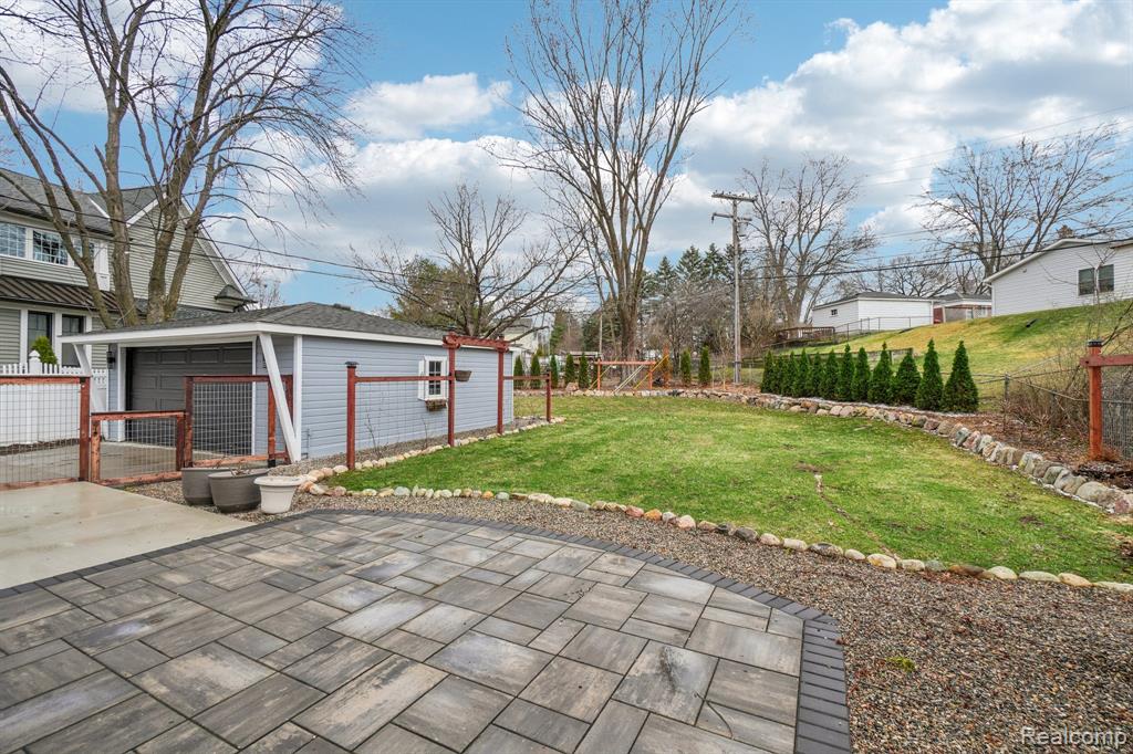 1156 Sycamore Drive