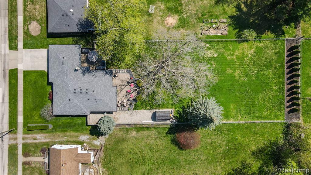 1220 Genesee Drive