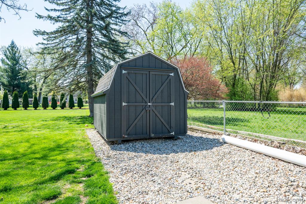 1220 Genesee Drive