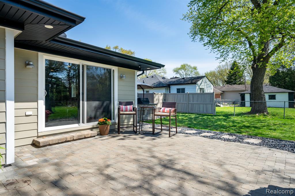1220 Genesee Drive