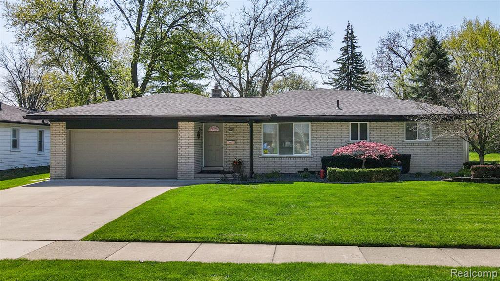 1220 Genesee Drive