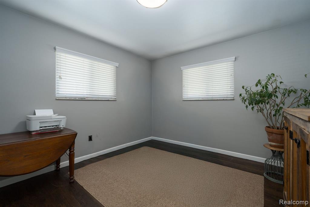 1220 Genesee Drive