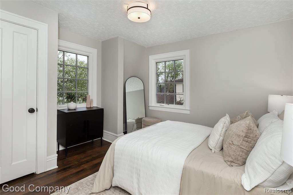 1514 Sunset Boulevard