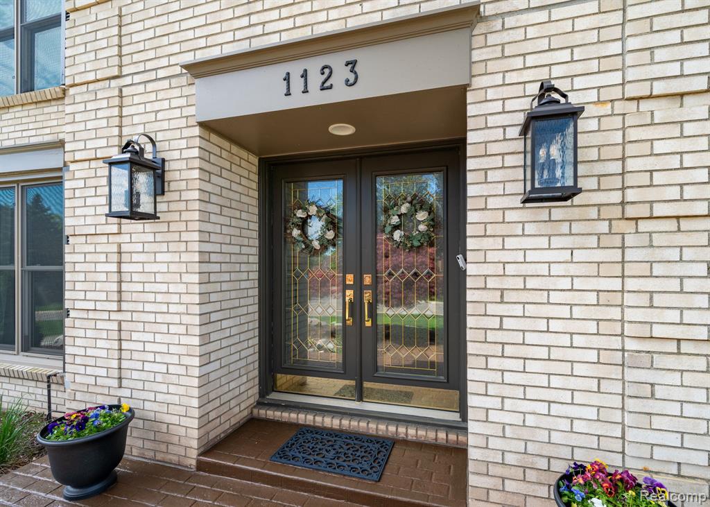 1123 Hickory Hill Drive
