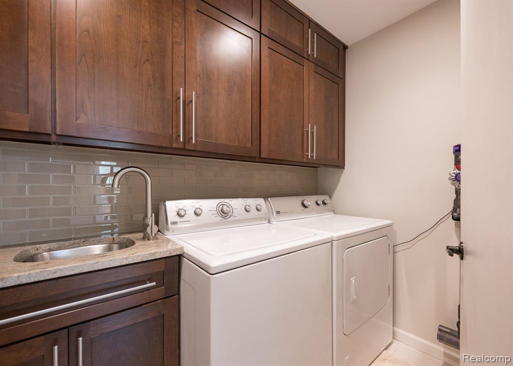 1123 Hickory Hill Drive