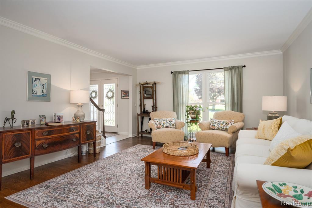 1123 Hickory Hill Drive