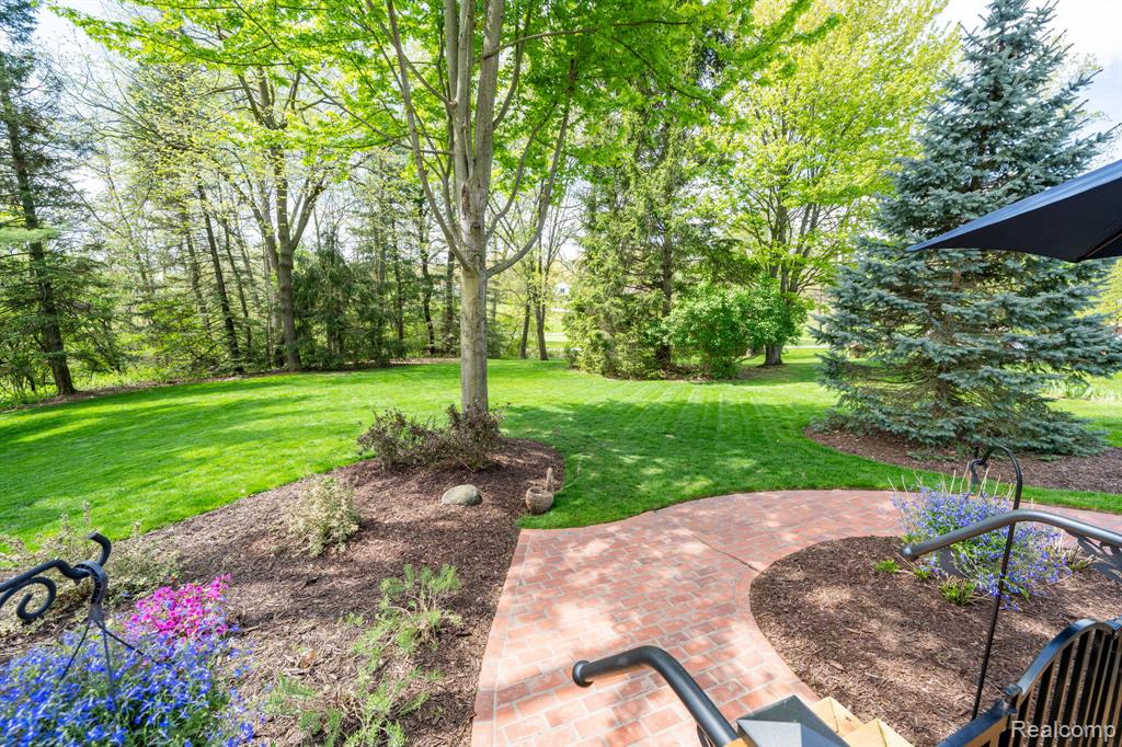 1123 Hickory Hill Drive