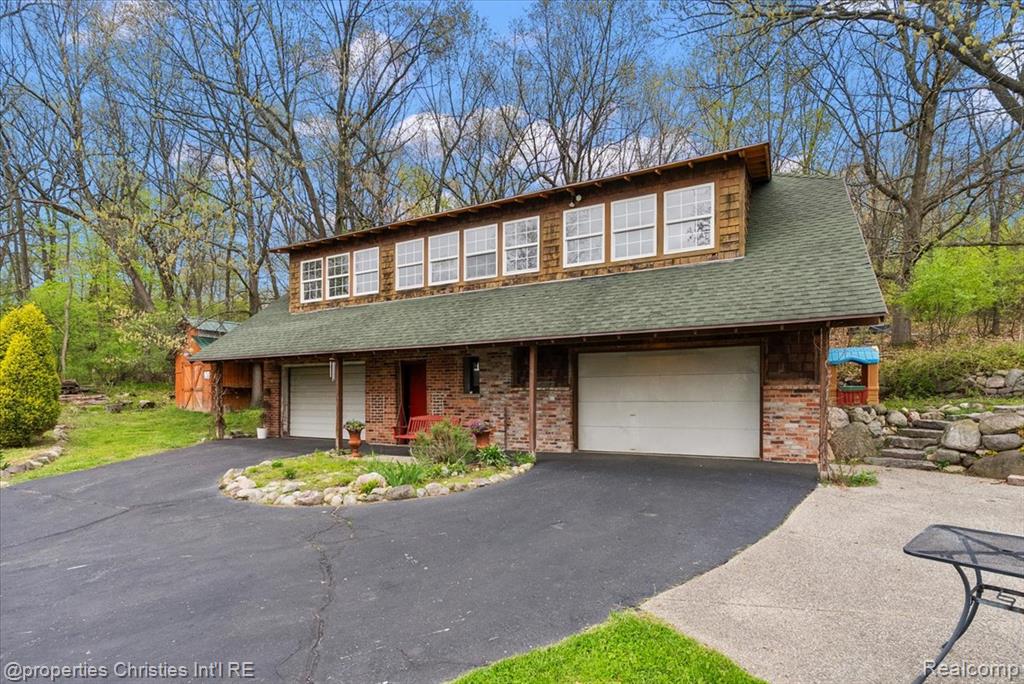 4880 Algonquin Boulevard