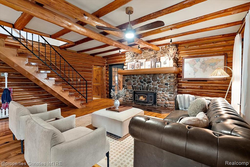 4880 Algonquin Boulevard