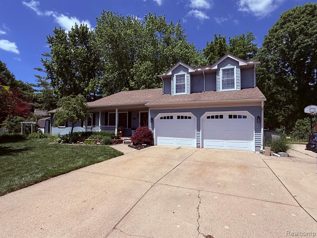 73949 Georgian Court