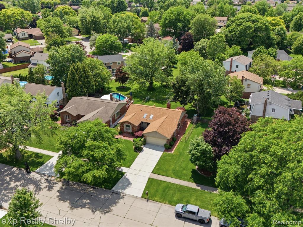 47621 Valley Forge Drive