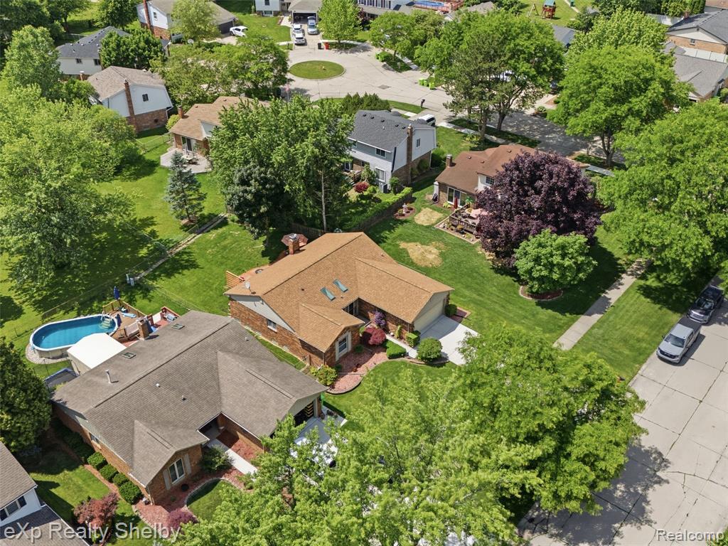 47621 Valley Forge Drive